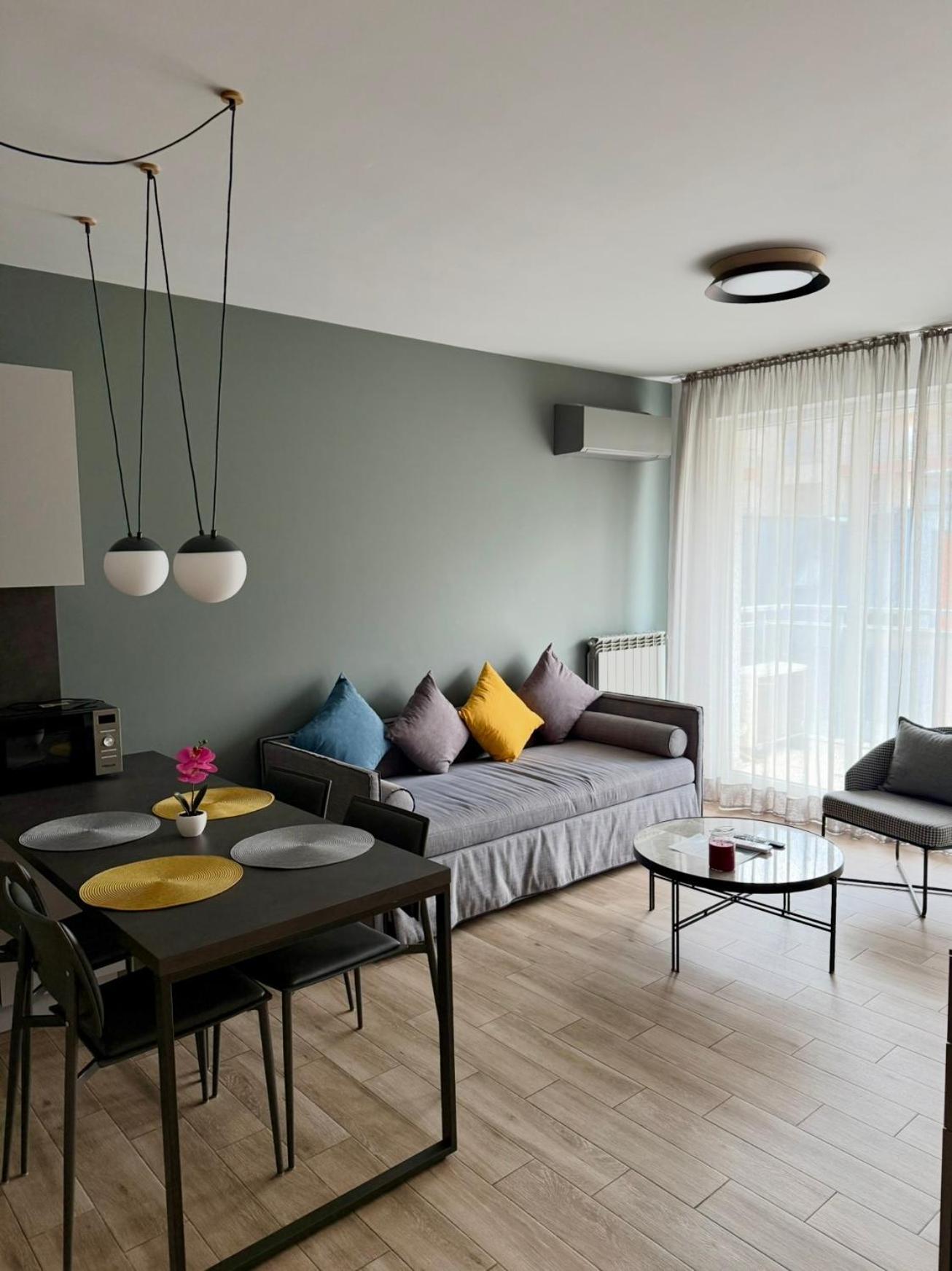7Th Sense Boutique Apartments Sofia Exteriör bild