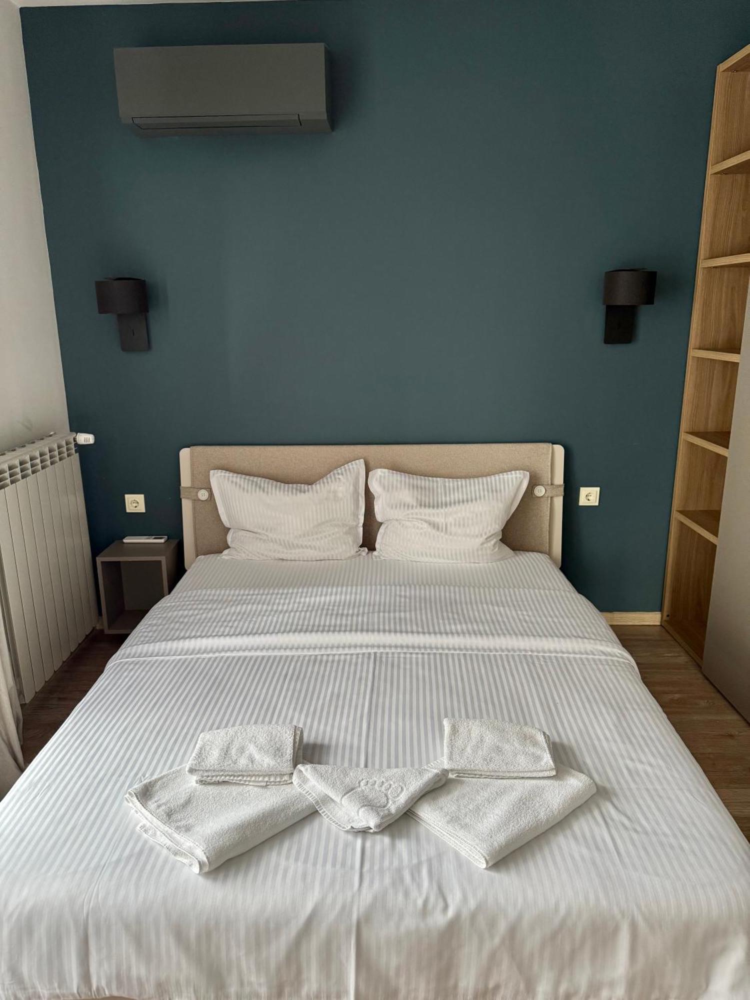 7Th Sense Boutique Apartments Sofia Exteriör bild